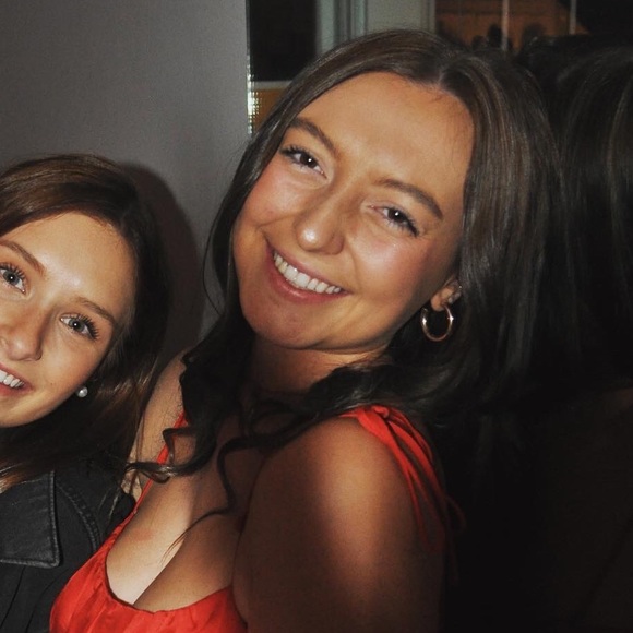 Meet your Posher, Kelsey - Picture 1 of 1